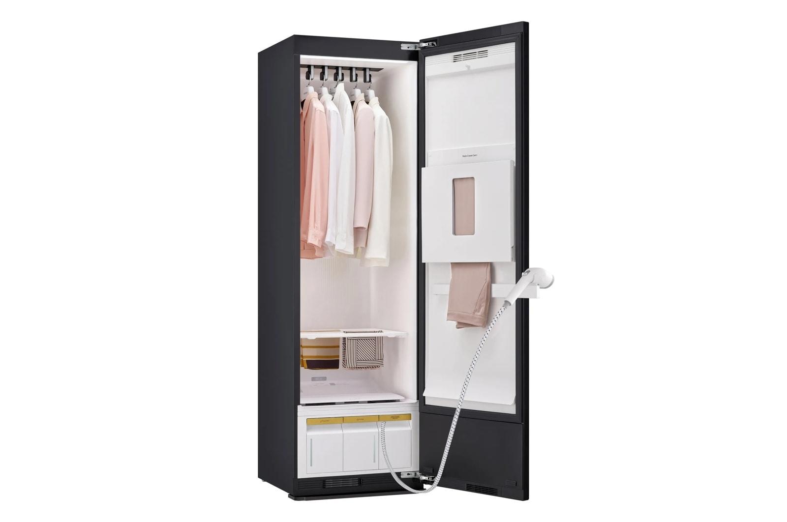 Lg SC5GQR8GA Lg Signature Styler® Smart Steam Closet With Dual Truesteam® Technology, Dynamic Movinghanger™ And Built-In Handysteamer™