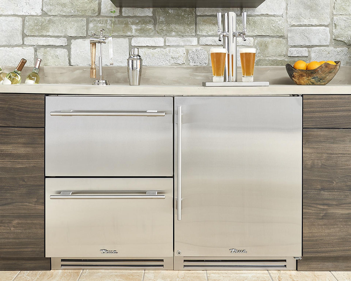 True Caliber TUR24BDRSSC 24 Inch Undercounter Beverage Dispenser - Tap: Single, Door: Solid Stainless - Stainless Steel Finish, Stainless Steel Hardware, Right Hinge