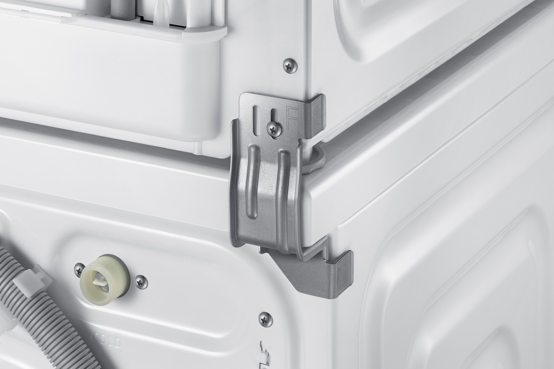 Samsung SKKDF Stacking Kit For Washer And Dryer Pair
