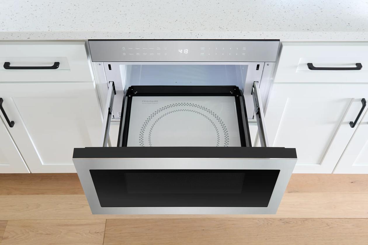 Frigidaire UMBW2411AS 24" Built-In Drawer Microwave
