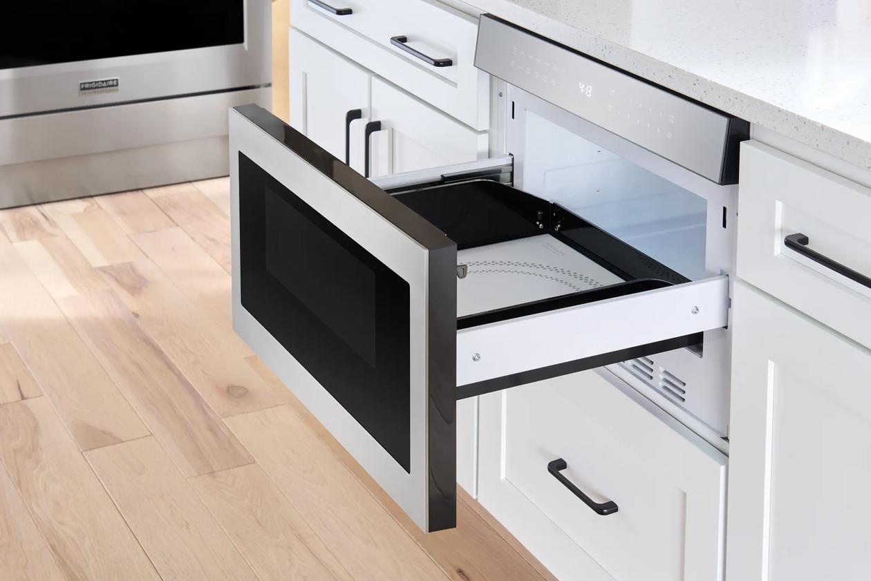 Frigidaire UMBW2411AS 24" Built-In Drawer Microwave