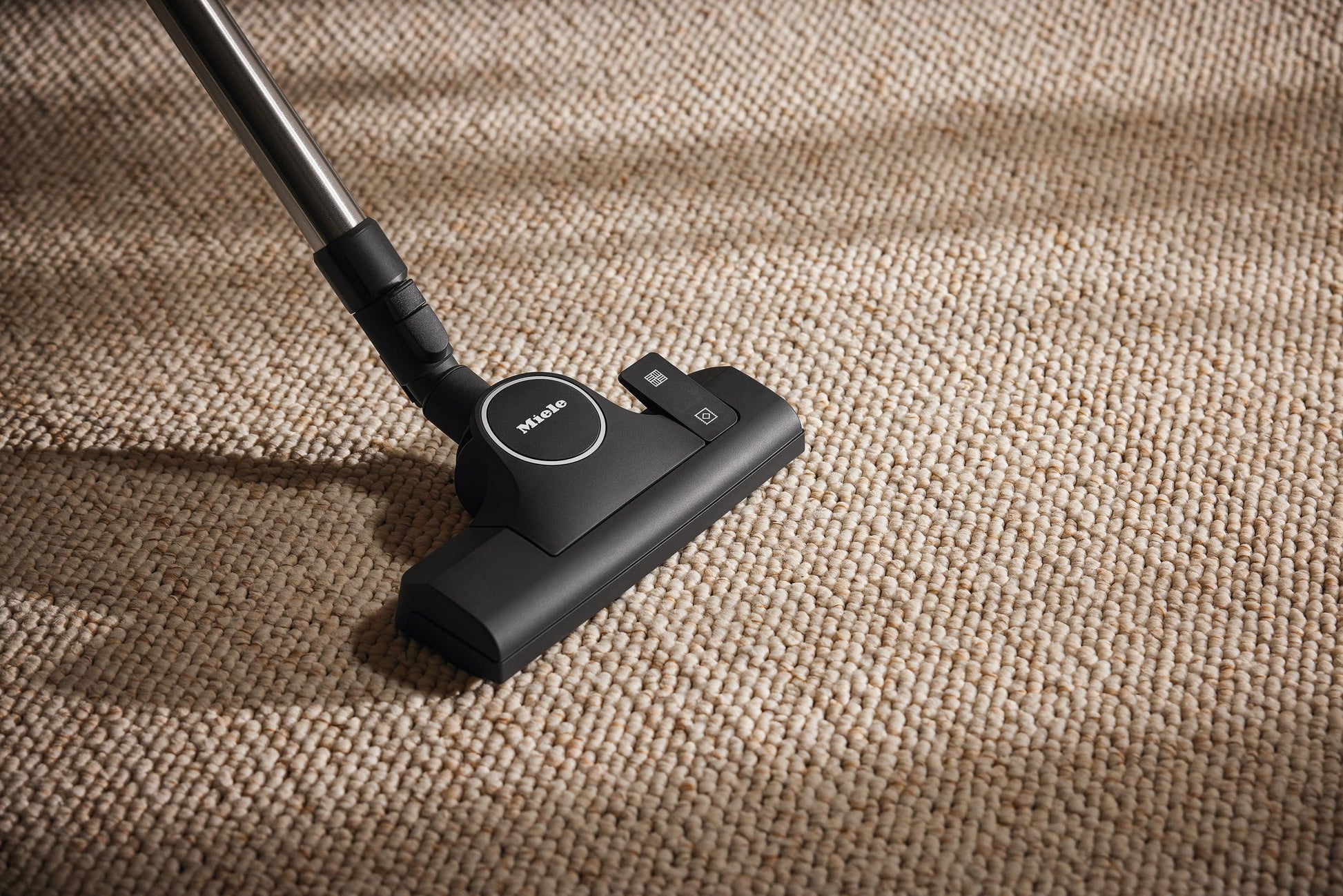 Miele SBD3653 Allteq - Universal Floorhead - For Extremely Effortless Vacuuming.