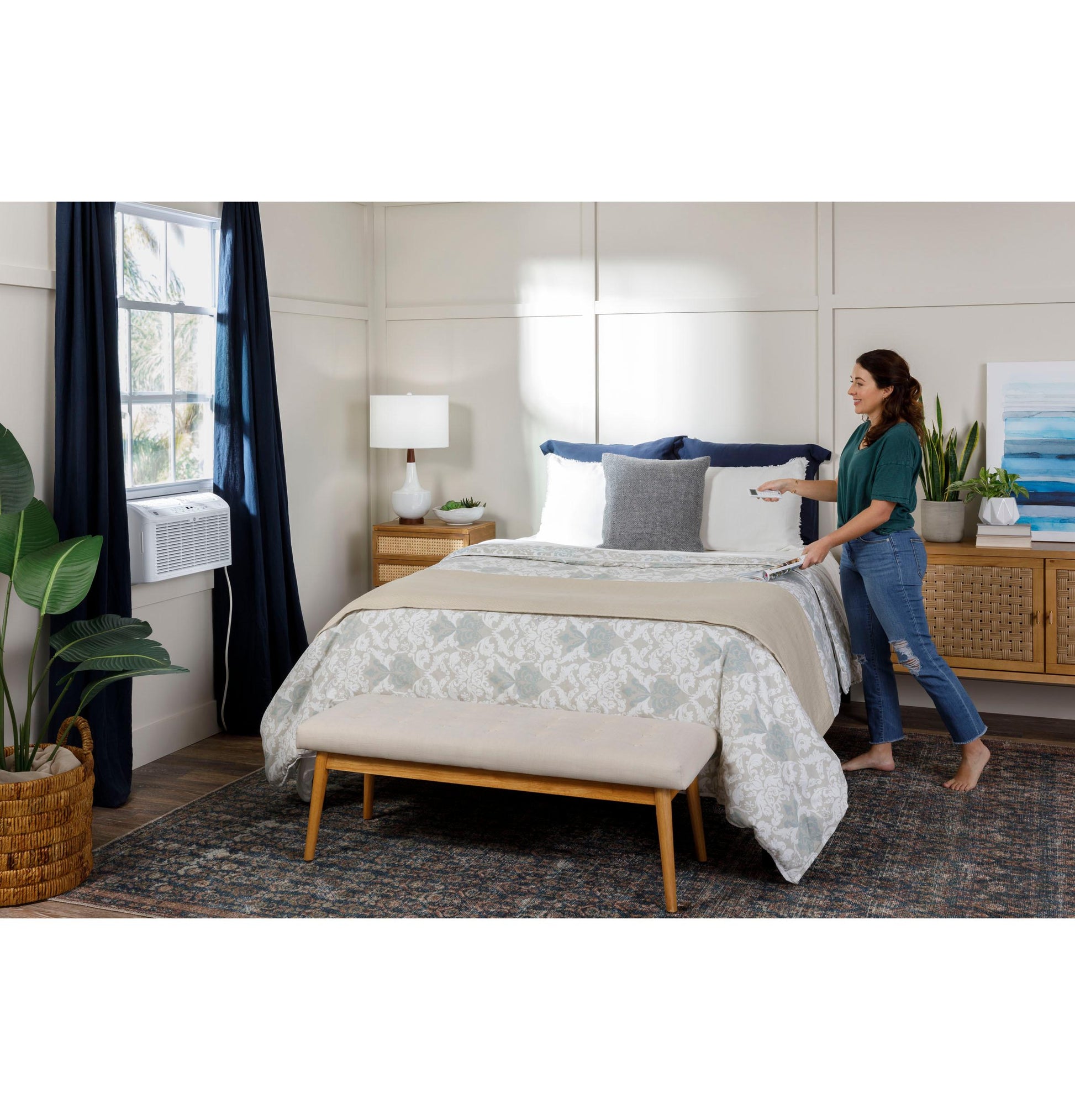 Ge Appliances AHEL08BB Ge® 8,000 Btu Ultra Quiet Window Air Conditioner For Medium Rooms Up To 350 Sq. Ft.