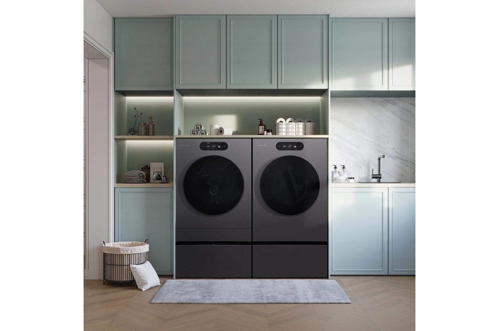 Lg DLGX9901B Lg Signature 9.0 Cu. Ft. Mega Capacity Smart Front Load Gas Dryer With Built-In Intelligence, Turbosteam® And Touch Lcd Control