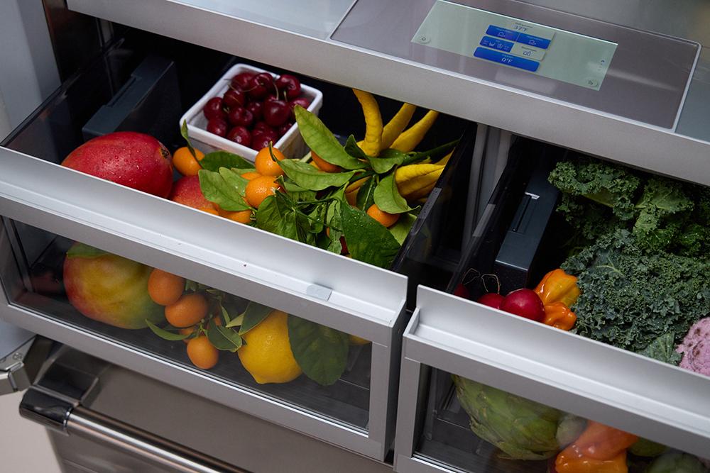 Thermador T48BT122NS Freedom®, Built-In French Door Bottom Freezer, Stainless Steel