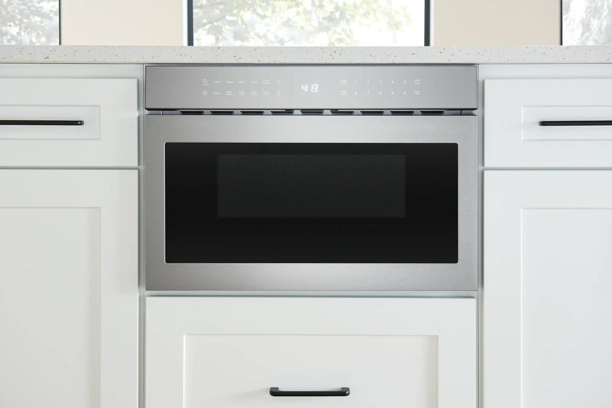 Frigidaire UMBW2411AS 24" Built-In Drawer Microwave