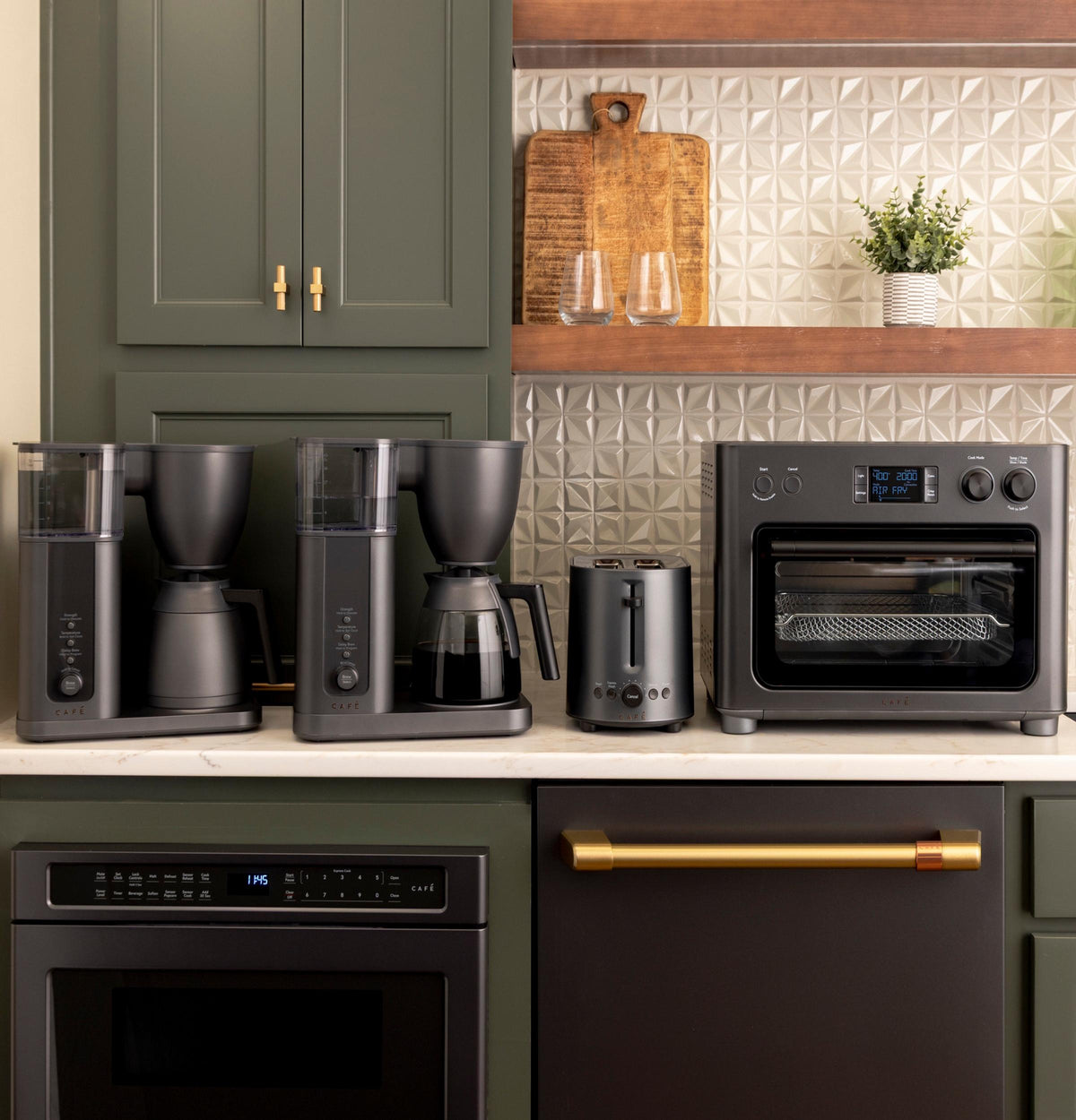 Cafe C7DGB11ZD5 Café™ Specialty Drip Coffee Maker With Glass Carafe