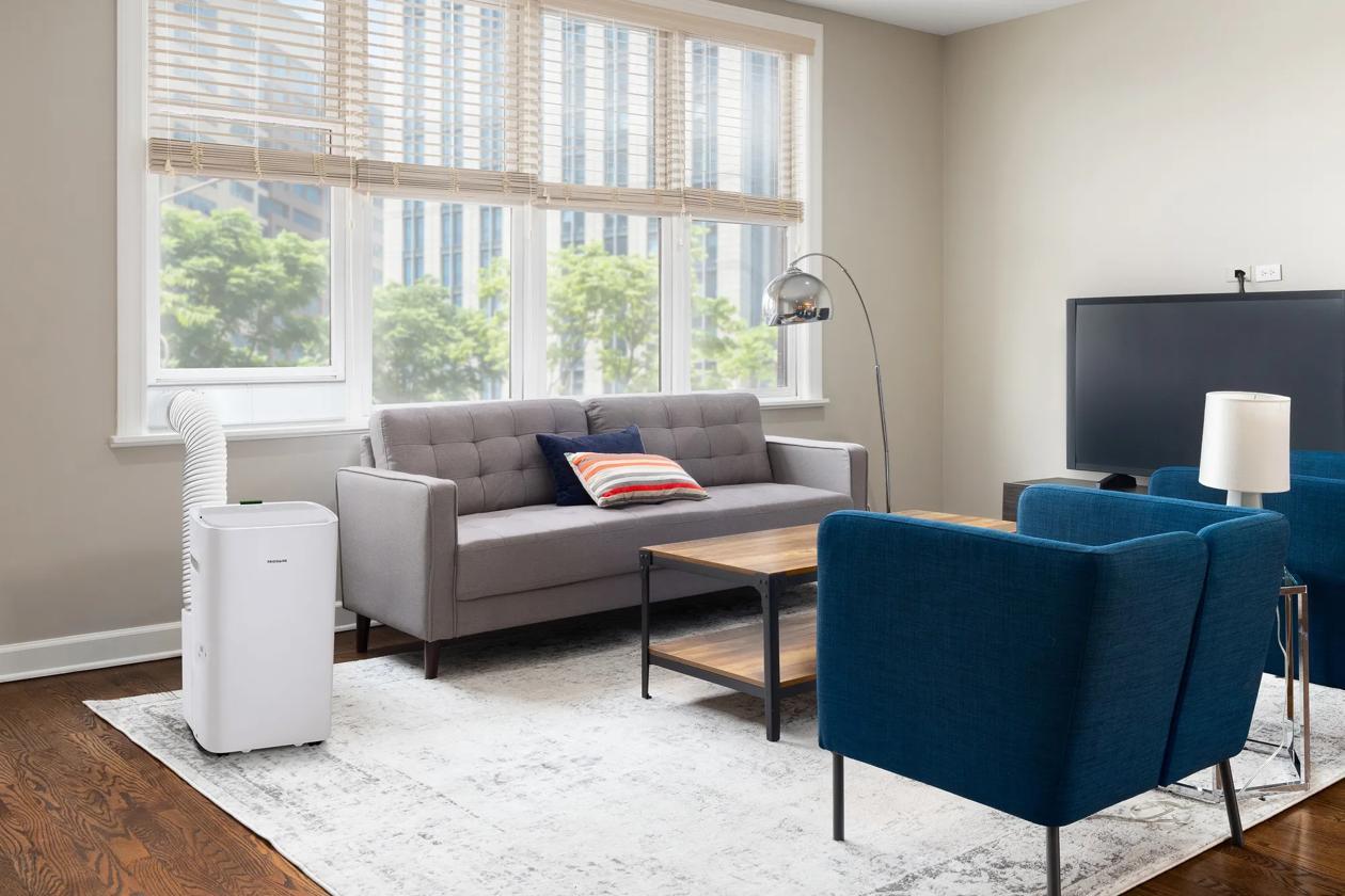 Frigidaire FHPH142AA1 3-In-1 Connected Portable Room Air Conditioner With Supplemental Heat 14,000 Btu (Ashrae) / 10,000 Btu (Doe)