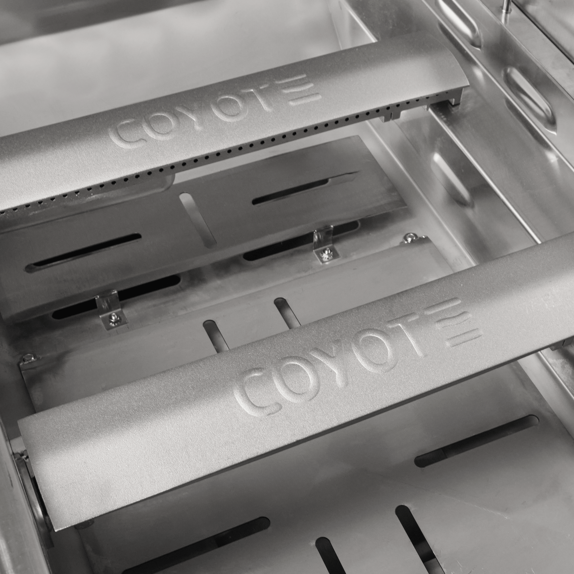 Coyote C3C34LP 34" C-Series Built-In Lp Grill