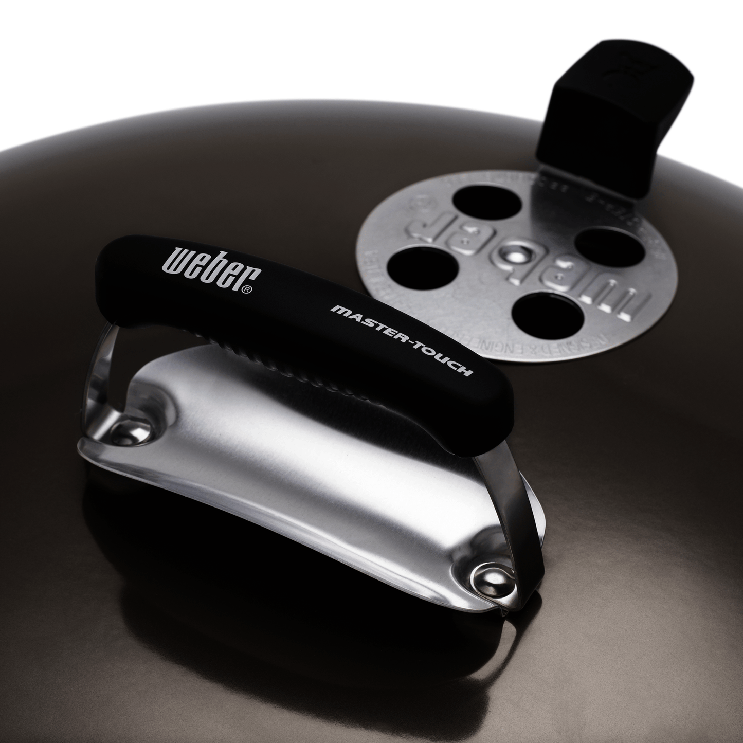 Weber 1500065 Master-Touch Charcoal Grill 26 - Smoke Grey