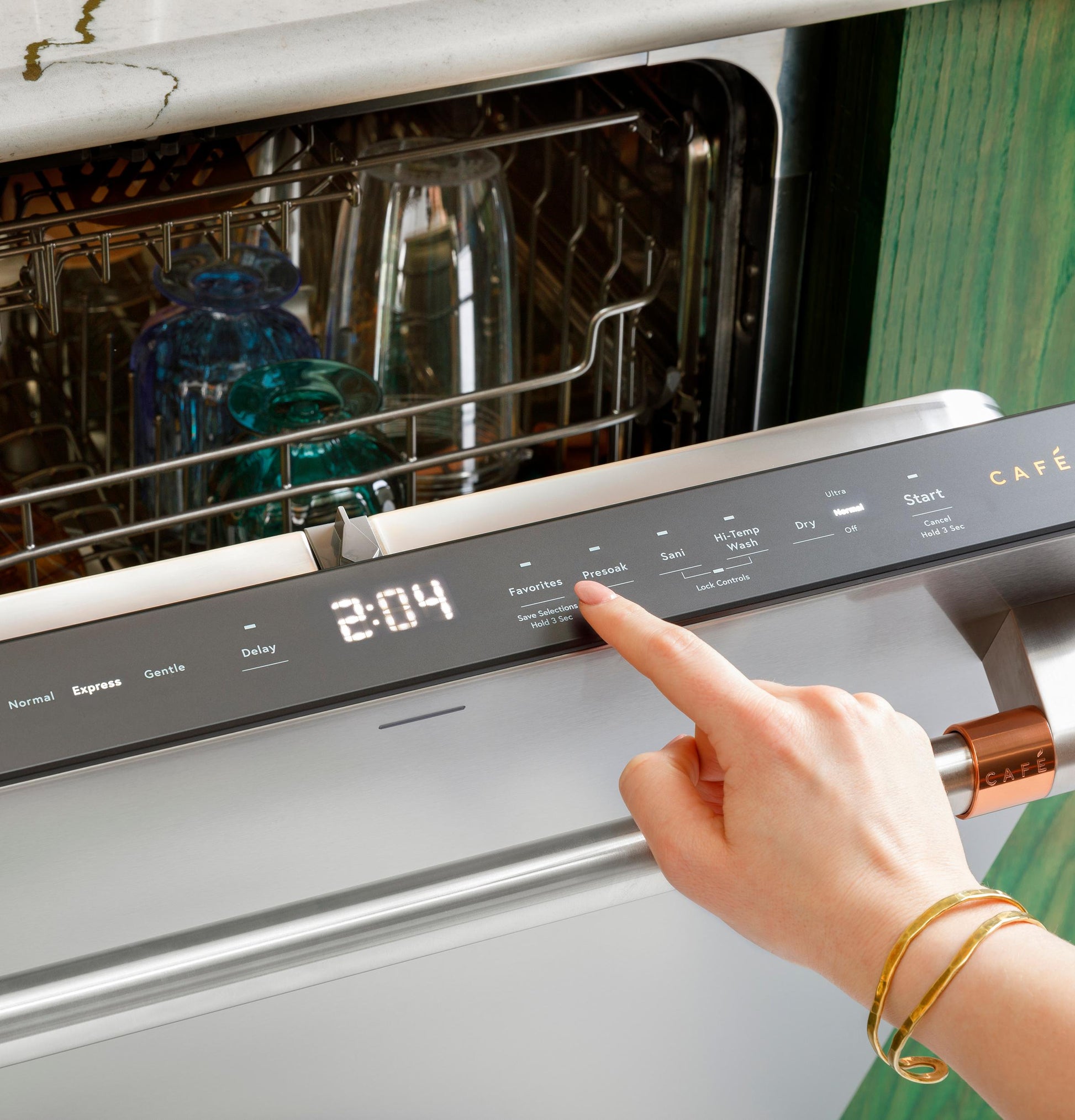 Cafe CDT888P4VW2 Café&#8482; Customfit Energy Star Stainless Interior Smart Dishwasher With Ultra Wash Top Rack And Dual Convection Ultra Dry, Led Lights, 39 Dba