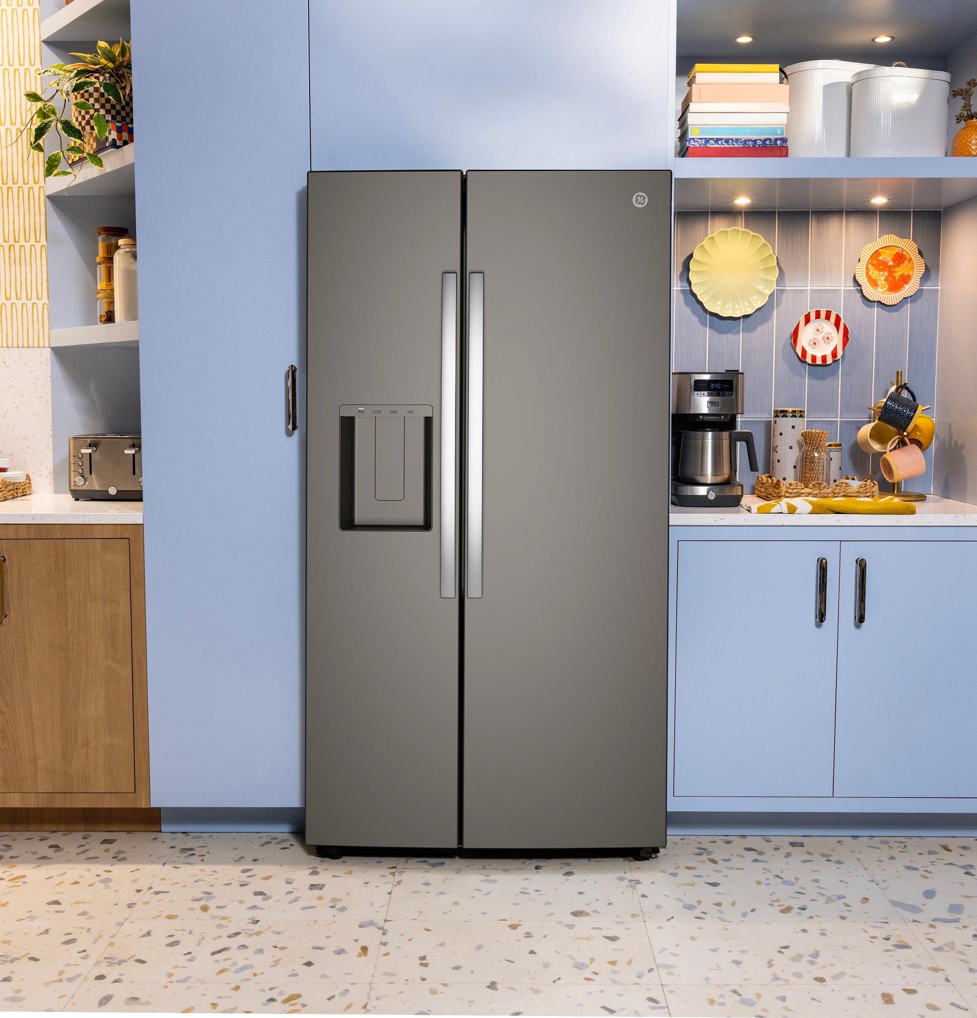 Ge Appliances GSS28NMYES Ge® 27.9 Cu. Ft. Side-By-Side Refrigerator With Extra Tall Dispenser And In-Door Icemaker