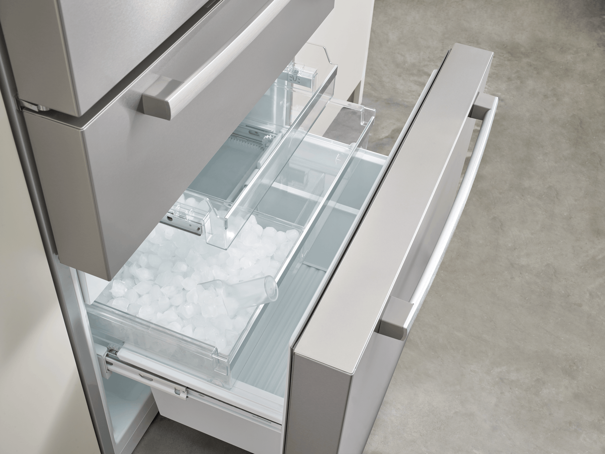 Bosch B36CL84SNS 800 Series, French Door Bottom Freezer, Multi Door, 36'', Brushed Steel (With Anti-Fingerprint)
