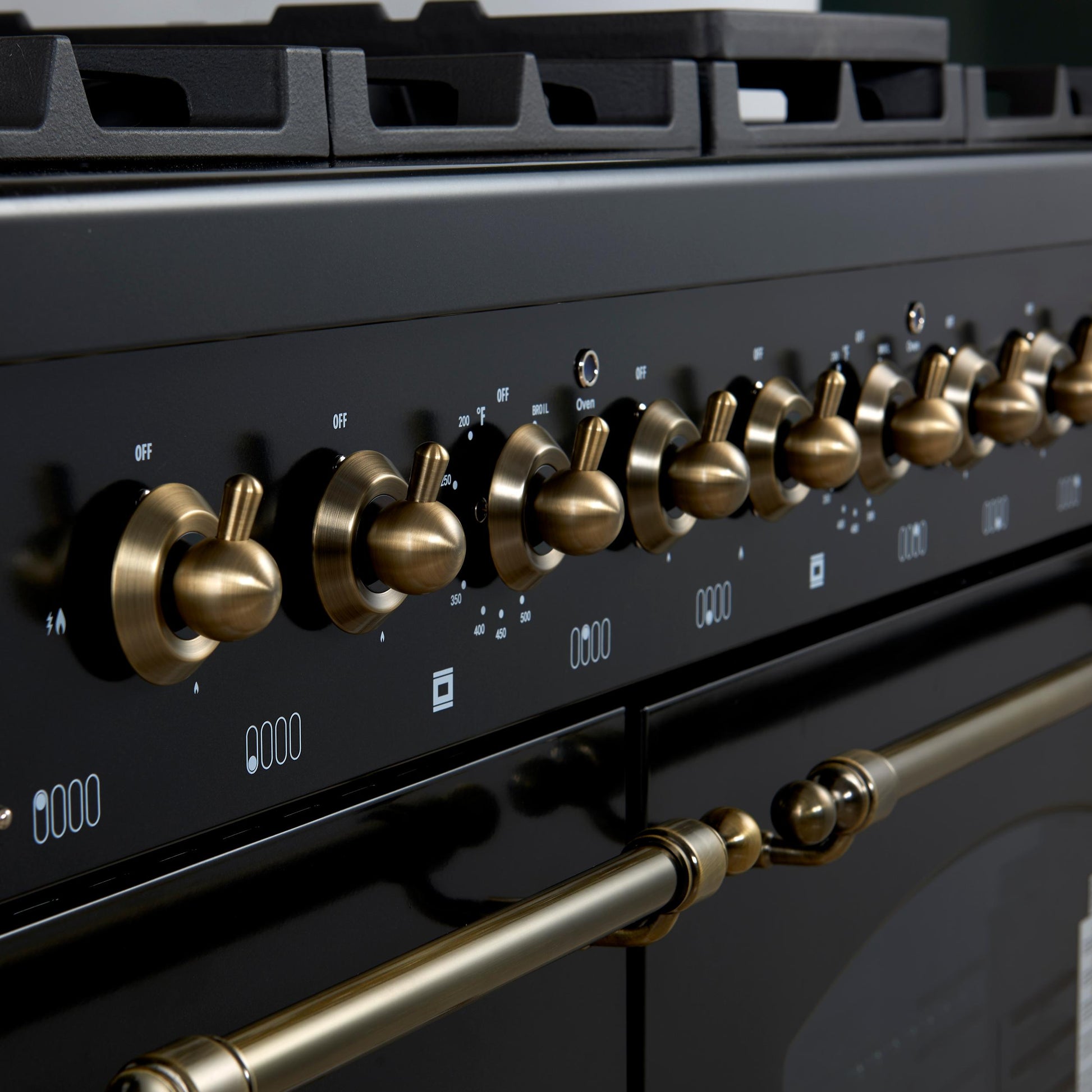 Forno FFSGS611348BLK Forno Antico 48-Inch Dual Fuel Range, Black With Antique Brass Finish, 8 Burners, 94,000 Btu, 5.5 Cu.Ft. Double Ovens & Griddle