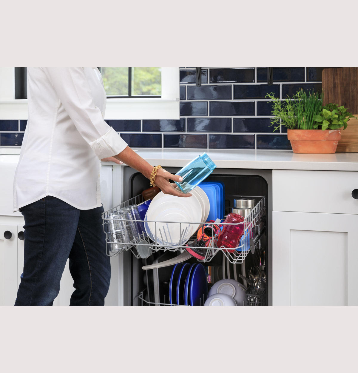 Ge Appliances GDF450PGZBB Ge® Dishwasher With Front Controls