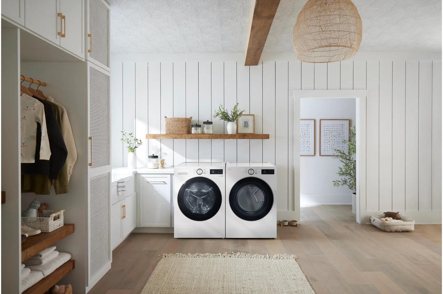 Lg DLGX5801A 7.4 Cu. Ft. Ultra Large Capacity Smart Front Load Gas Dryer With Turbosteam®, Ai Sensing And Hybrid Electronic Controls With Lcd Display