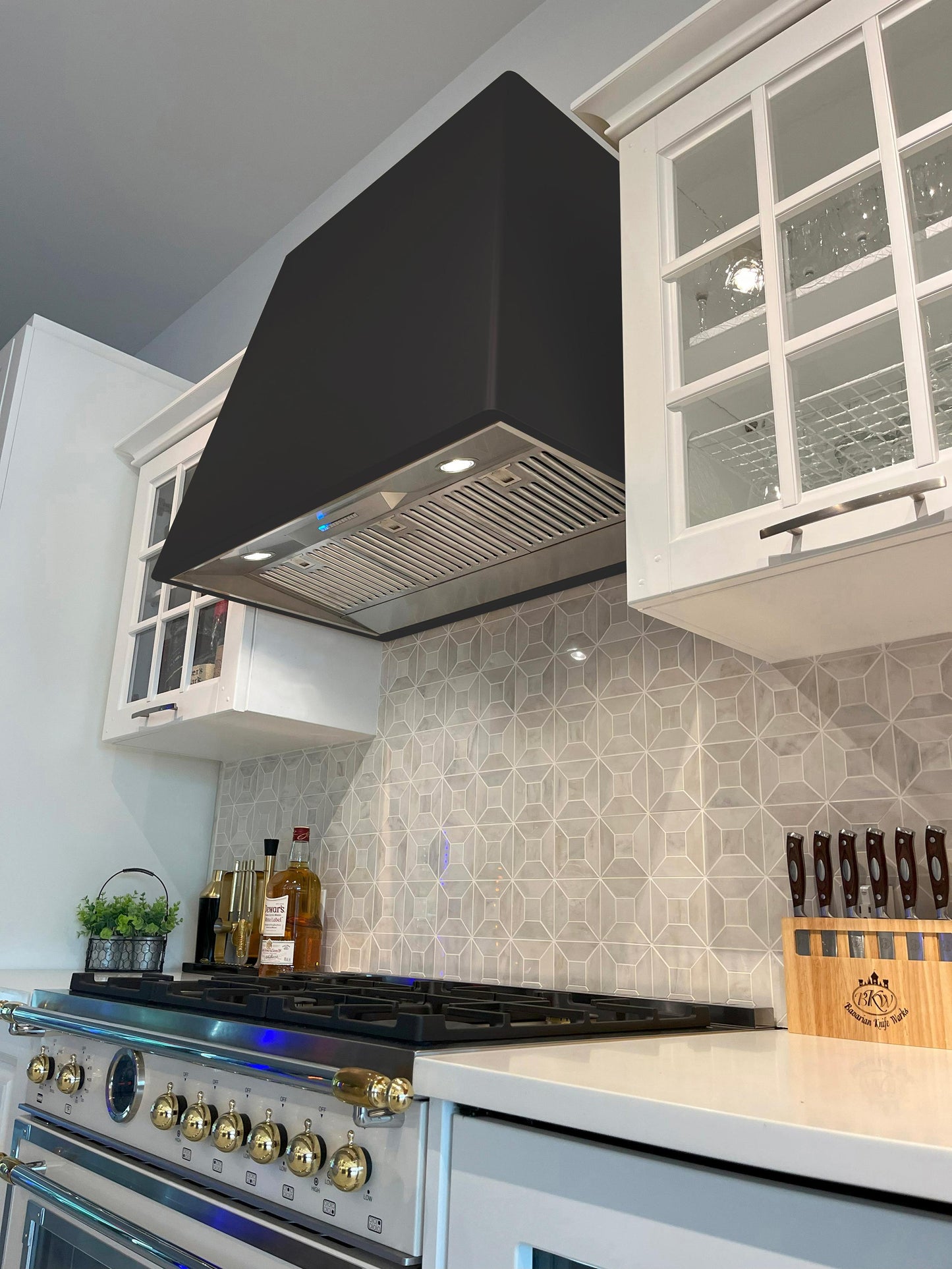 Xo Appliance XOVD136MB Xo 36In Designer Hood Matte Black