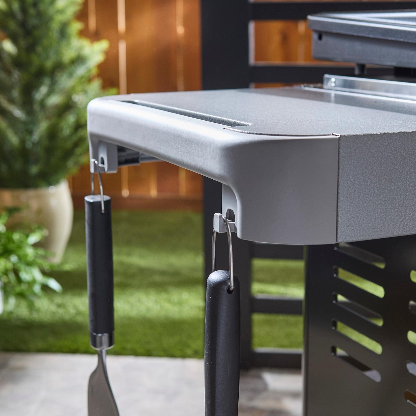 Weber 1501005 Weber® 28" Rust-Resistant Griddle - Black