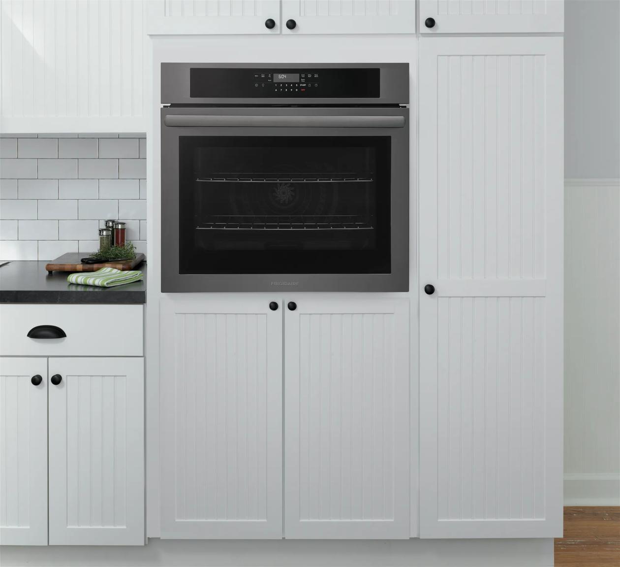 Frigidaire FCWS3030AD 30" Single Wall Oven