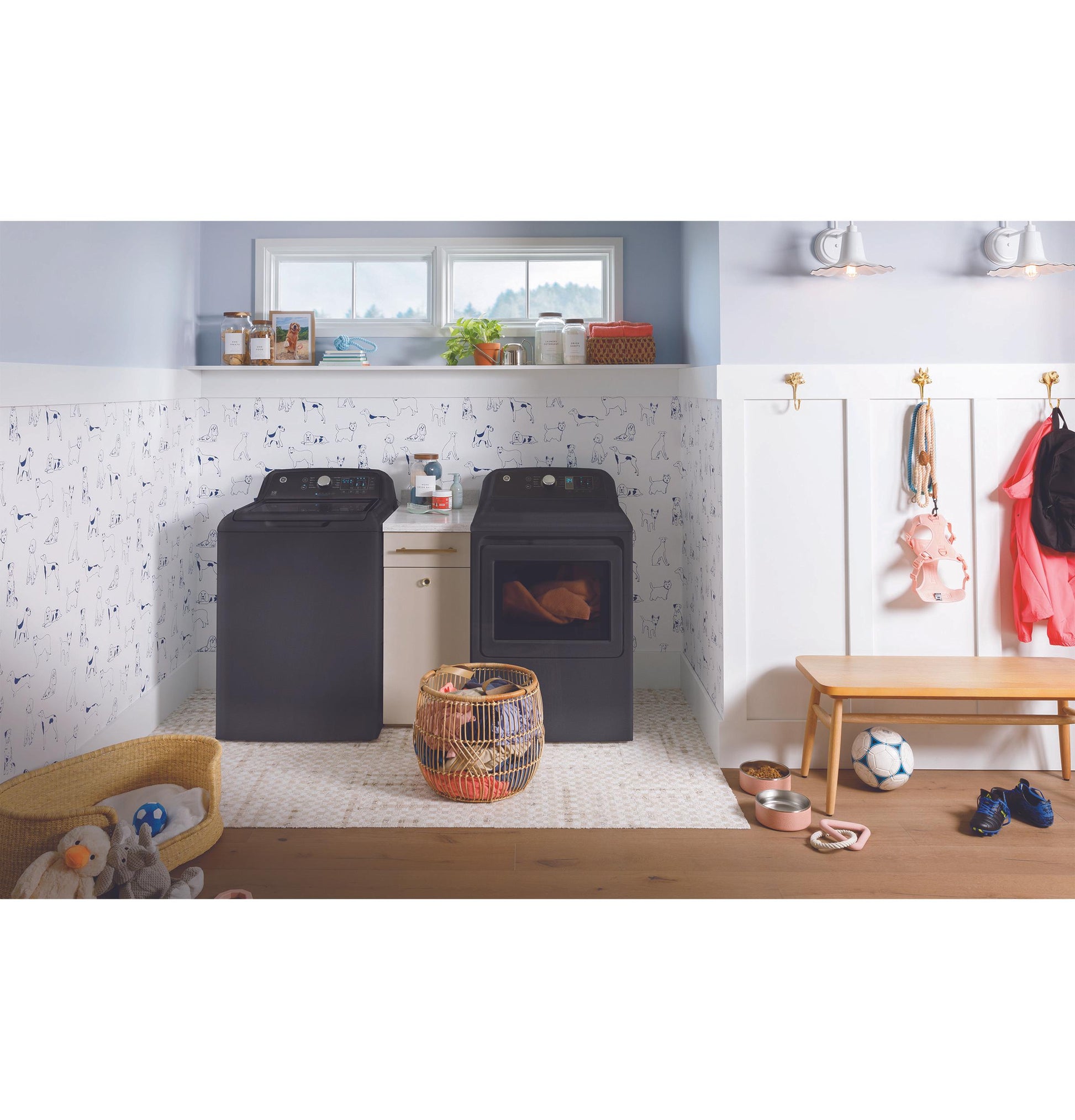 Ge Appliances GTD58GBPVDG Ge® 7.4 Cu. Ft. Capacity Gas Dryer With Up To 120 Ft. Venting And Sensor Dry