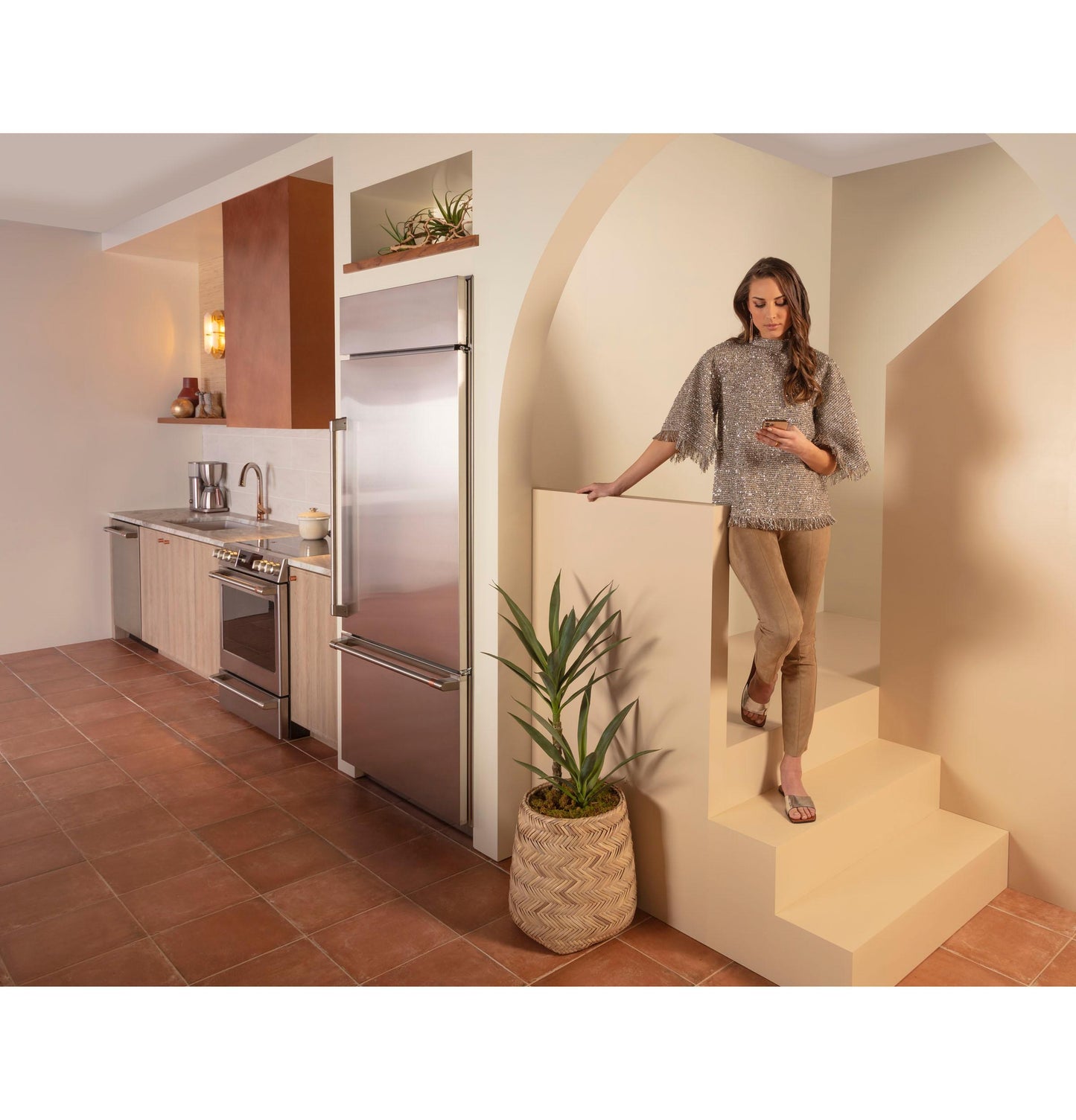 Cafe UVC9300SLSS 30" Smart Designer Custom Insert W/ Dimmable Led Lighting