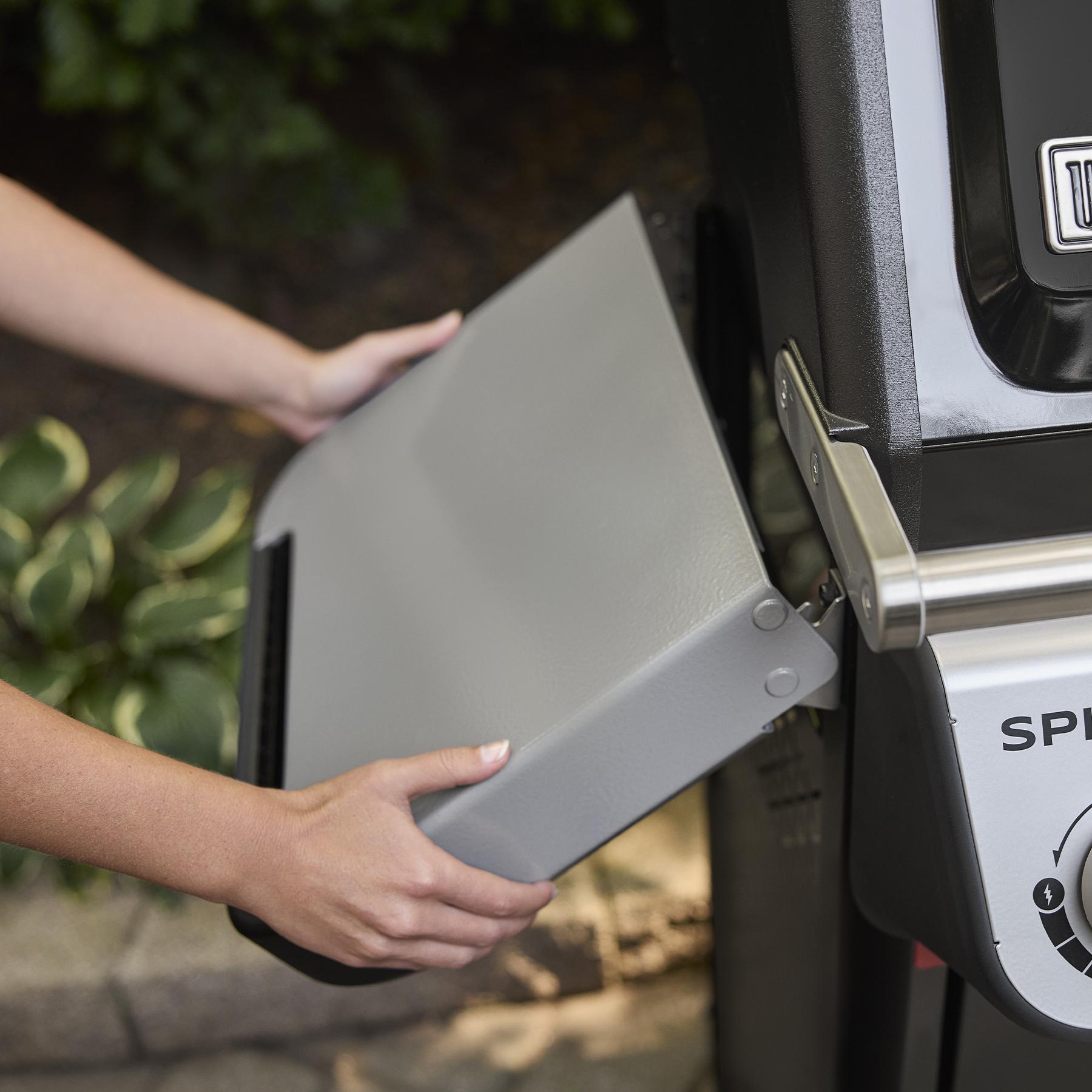 Weber 1500789 Spirit® E-325 Gas Grill (Liquid Propane) - Black