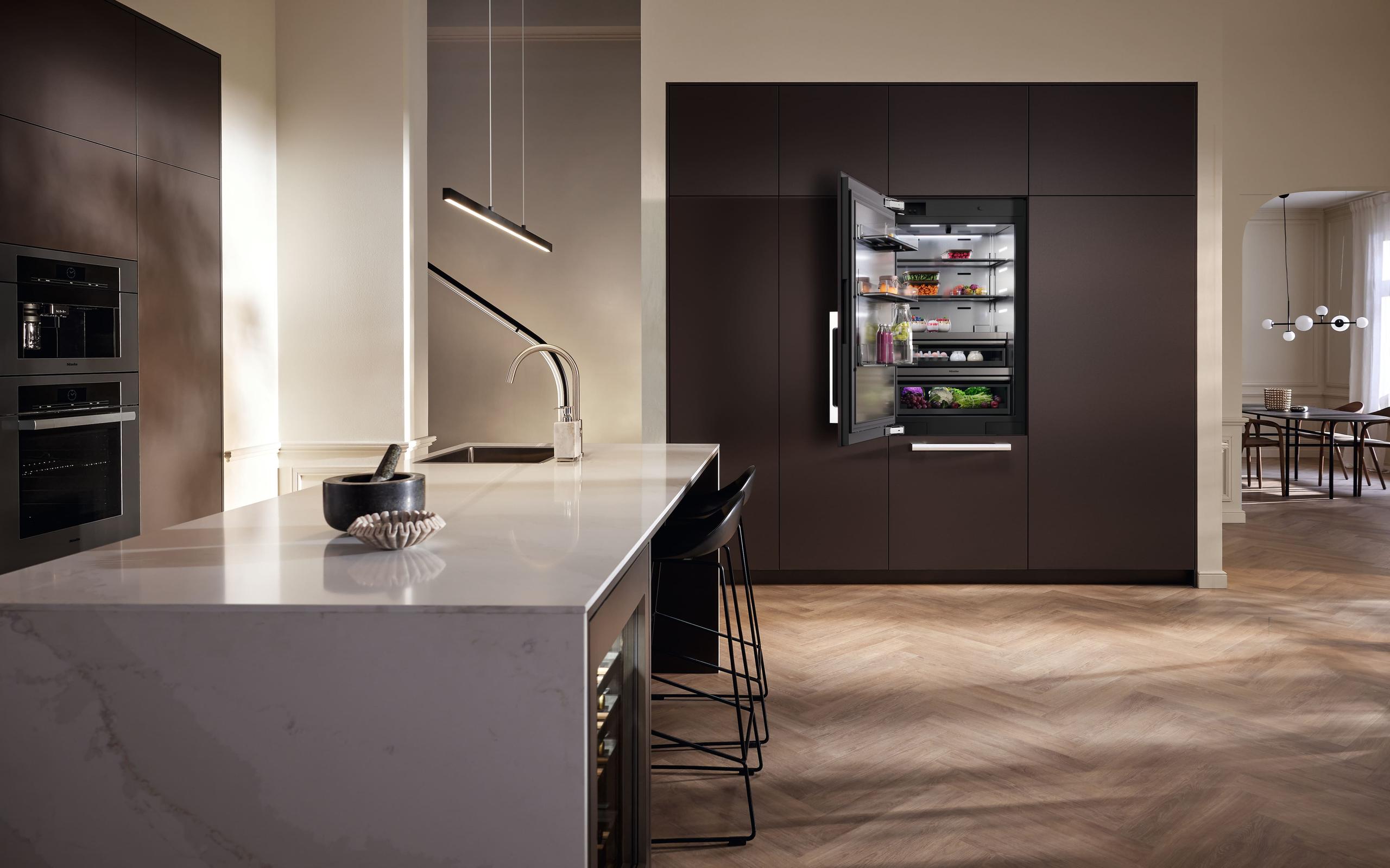 Miele KFMC3836L Bottom Freezer Built In Refrigerator | Town Appliance