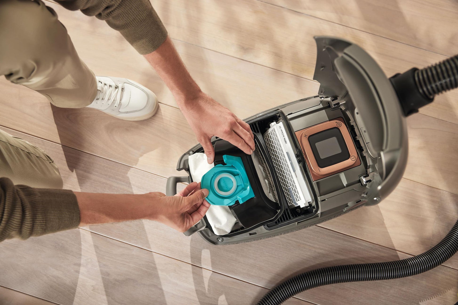 Miele TUPERFORMANCEPACKHYCLEANAIR 16 Vacuum Bags And A Hepa Filter At A Special Price - For Guard L1 And Guard S1.