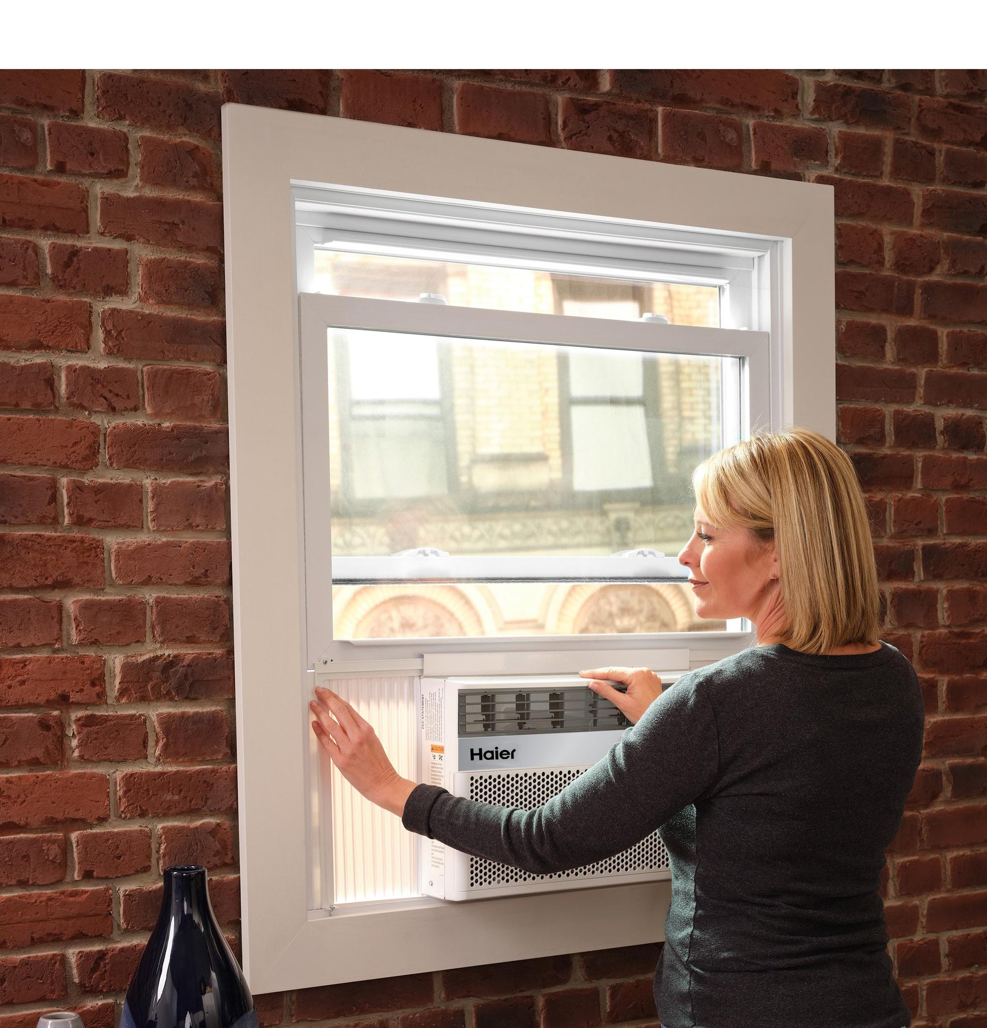 Haier QHNG10AA Haier 10,000 Btu Smart Electronic Window Air Conditioner For Medium Rooms Up To 450 Sq. Ft.