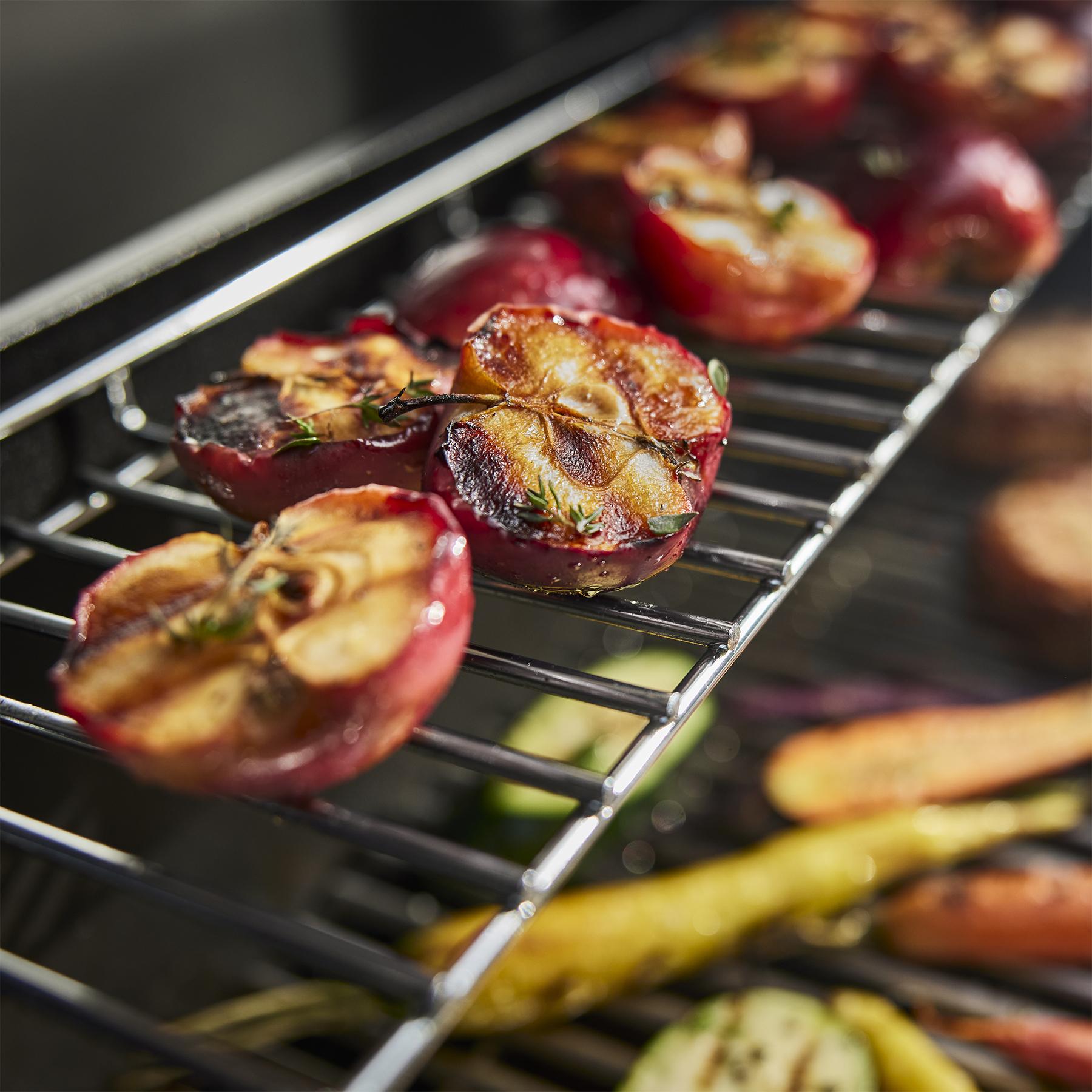 Weber 1502223 Spirit® S-425C Gas Grill (Natural Gas) - Stainless Steel