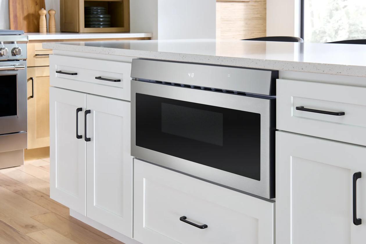 Frigidaire UMBW3011AS 30" Built-In Drawer Microwave
