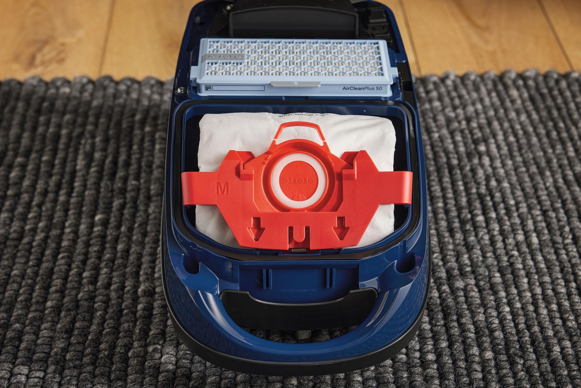 Miele SBSETFJMAAAIRCLEAN Xl-Pack Airclean 3D Efficiency Fjm - 8 Hyclean Air Dustbags And 1 Sf-Ha 50 Hepa Airclean Filter.