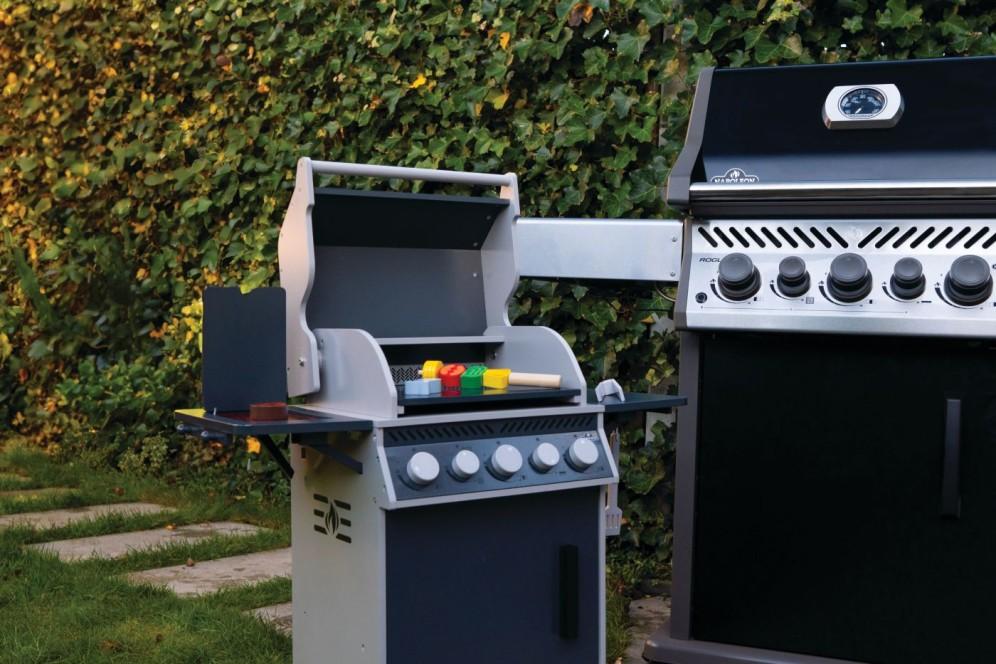 Napoleon Bbq 70188 Mini Bbq For Kids Your First Barbecue Should Always Be A Napoleon.