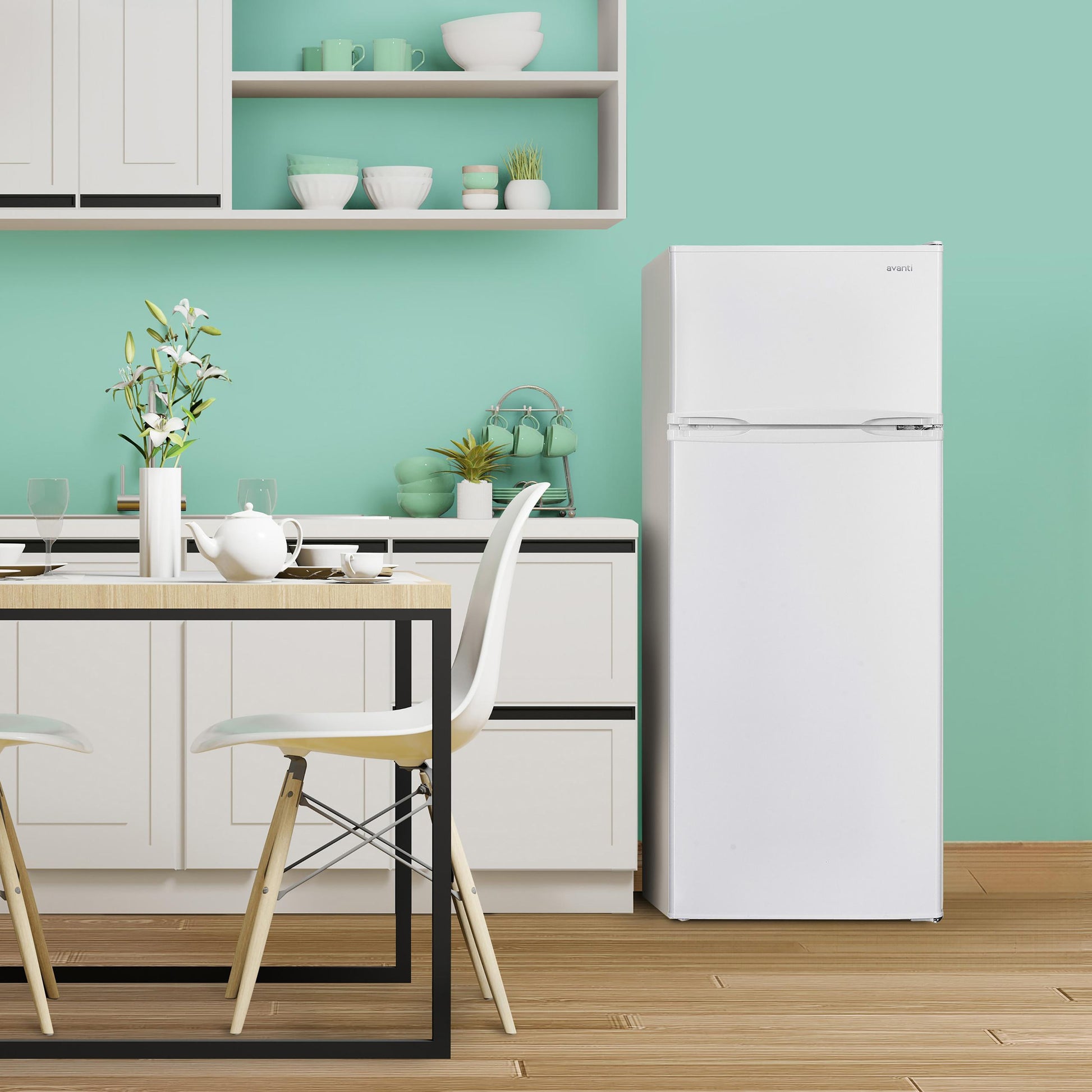 Avanti RA7501BW Avanti 7.5 Cu. Ft. Apartment Size Refrigerator, Top Freezer, Adjustable Glass Shelves, Energy Star®, In White (Ra7501Bw)