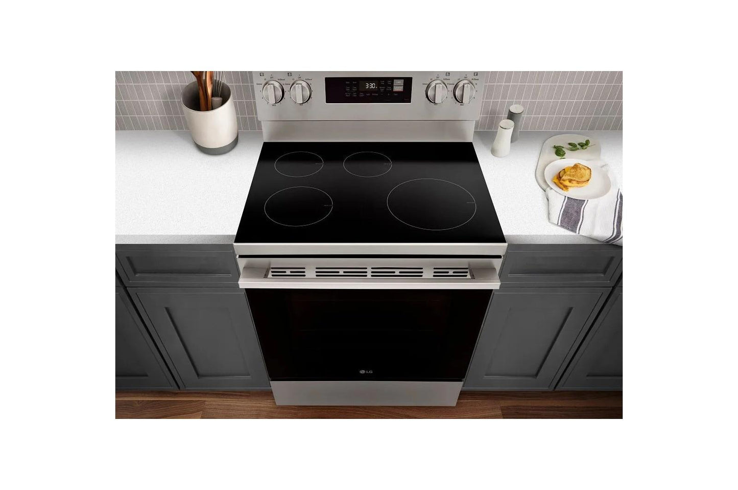 Lg LRIN6323YE 6.3 Cu. Ft. Smart Induction Freestanding Range With Probake Convection® And Air Fry
