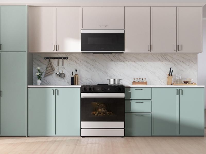 Samsung NSG6DB870012 Bespoke 6.0 Cu. Ft. Smart Slide-In Gas Range With Smart Oven Camera & Illuminated Precision Knobs In White Glass