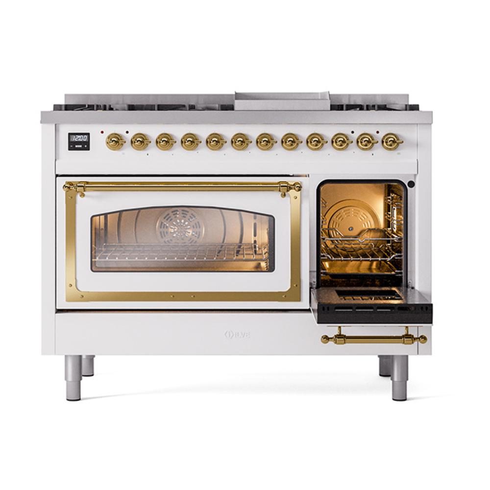 Ilve UN48FNMPWHGLP Ilve Un48Fnmpwhglp Nostalgie Ii Noblesse 48" Dual Fuel Range (8 Sealed Burners + Griddle, Liquid Propane, Triple Glass Door, White, Brass)