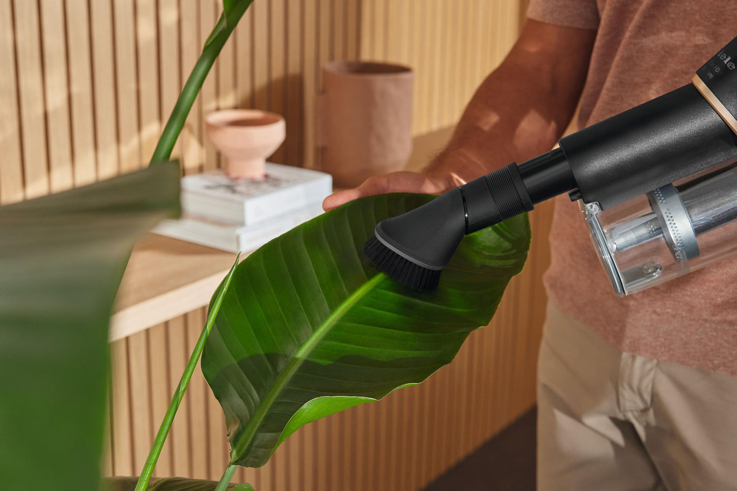 Miele HXDB Dusting Brush With Flexible Swivel Joint - For Gentle Cleaning Of High-Quality Floors.