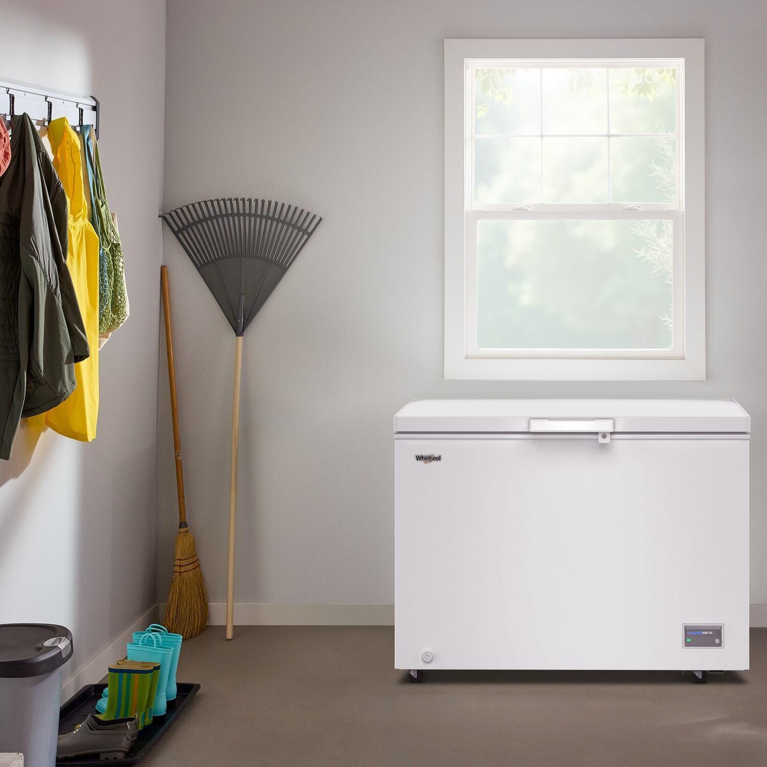 Whirlpool WZCN3511TW Whirlpool® 11 Cu. Ft. Chest Freezer With 2 Storage Baskets