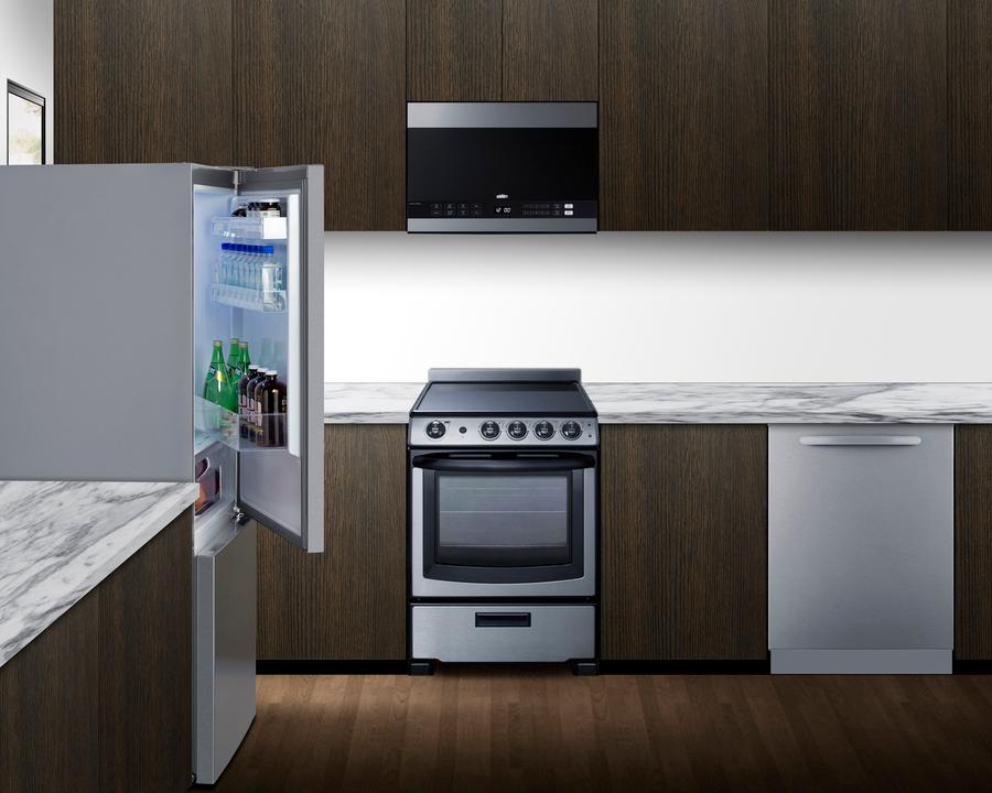 Summit FFBF154SS 28" Wide Bottom Mount Refrigerator-Freezer