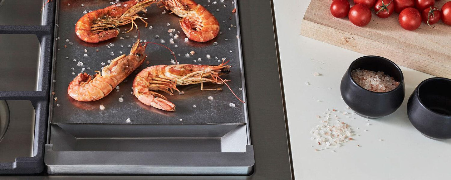Bertazzoni MAS486GGASBG 48 Inch All Gas Range, 6 Burner And Griddle - Gold Accents Bianco Matt/Gold