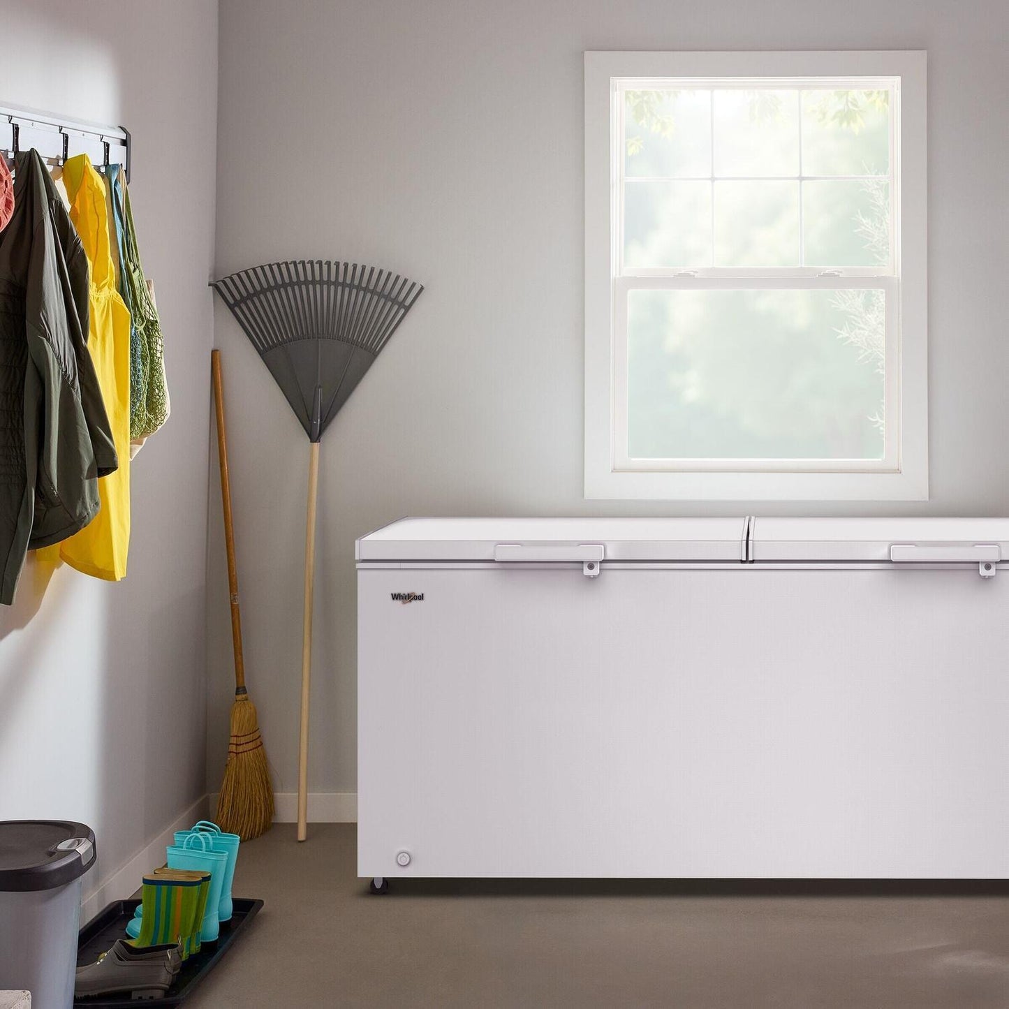 Whirlpool WZCC5522TW Whirlpool® 22 Cu. Ft. Convertible Freezer-To-Fridge Chest Freezer With 4 Storage Baskets
