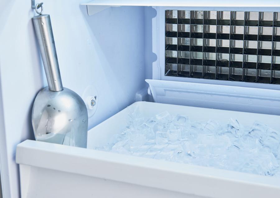Summit BIM182OSADAIFLHD 18" Wide Clear Outdoor Icemaker, Ada Compliant (Panel Not Included)
