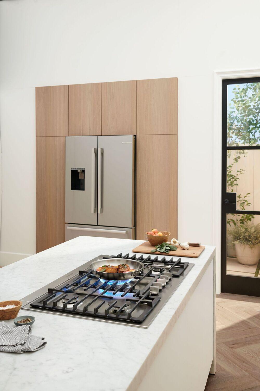 Bosch NGM8659UC 800 Series Gas Cooktop 36" Stainless Steel Ngm8659Uc