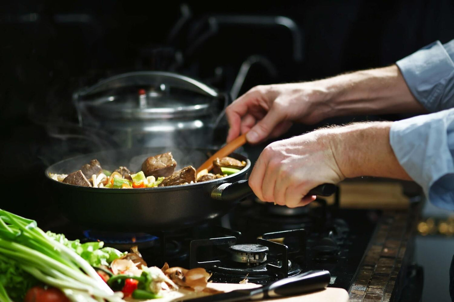 Hauslane INR100SS30 Hauslane Chef 30-In Convertible Stainless Steel Undercabinet Range Hood Insert