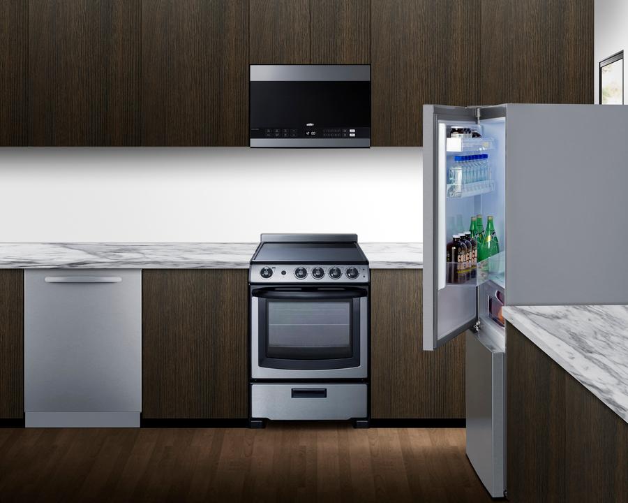 Summit FFBF154SSLHD 28" Wide Bottom Mount Refrigerator-Freezer