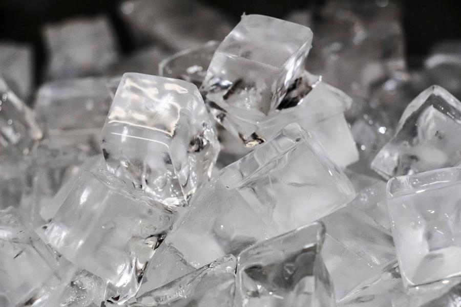 Summit BIM85 80 Lb. Commercial Ice Machine