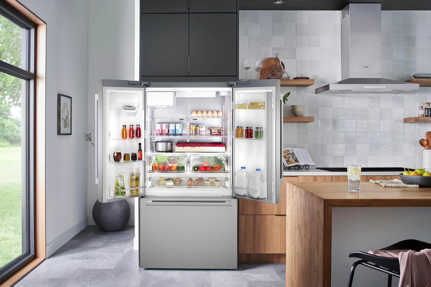 Bosch B36FD52SNS French Door Freestanding Refrigerator | Town
