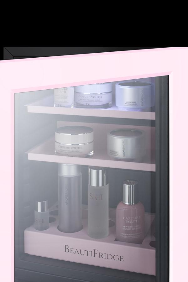 Summit LX114LPTP Beautifridge Cosmetics Cooler