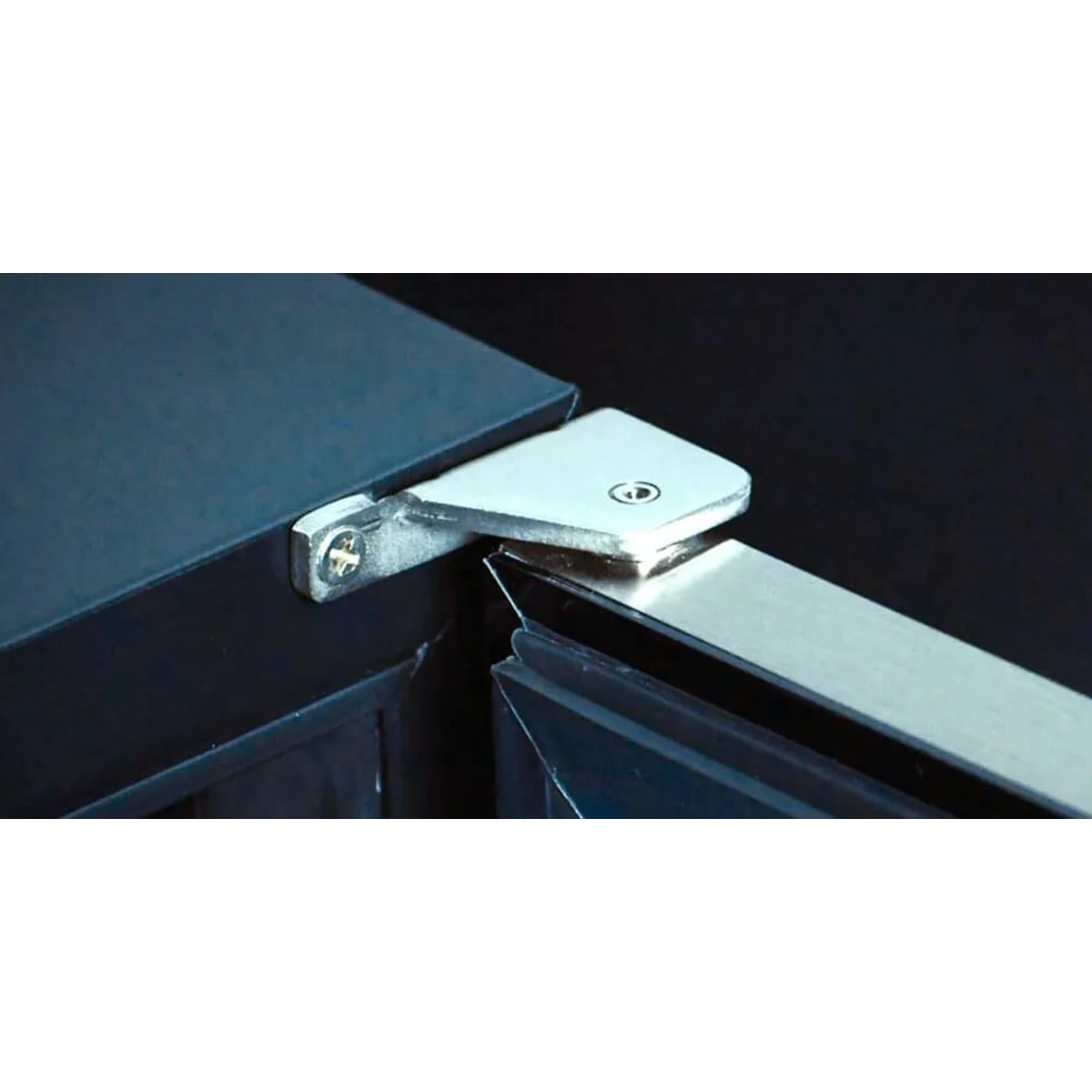 Xo Appliance XOU15WGBSL Wine Cooler 15" Black Stainless Lh